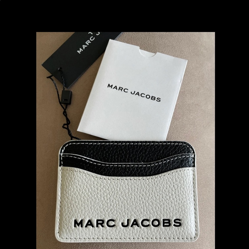 NWT MARC JACOBS card holder